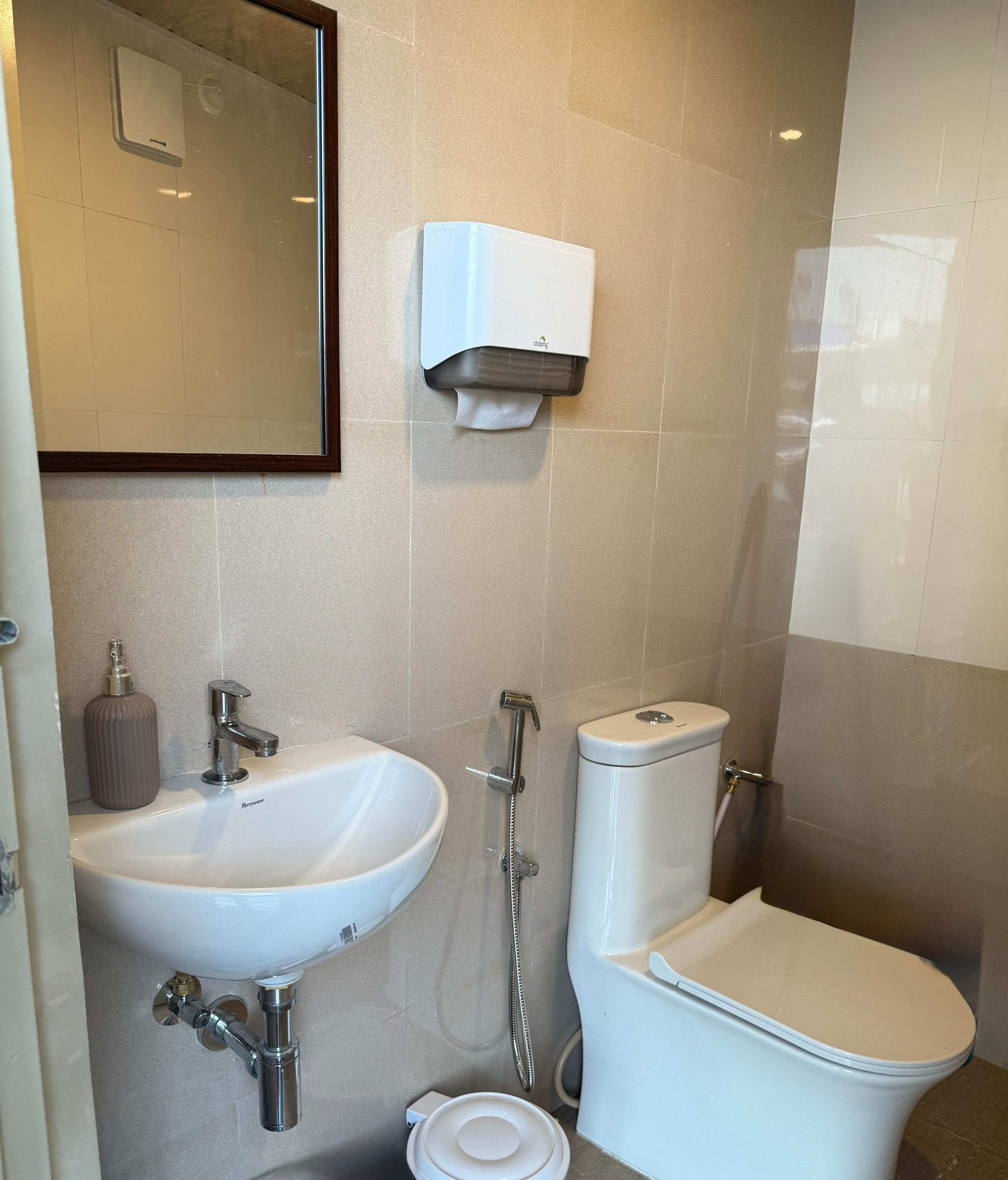 Oral Edge treatment room in Thanisandra, Bengaluru – 9